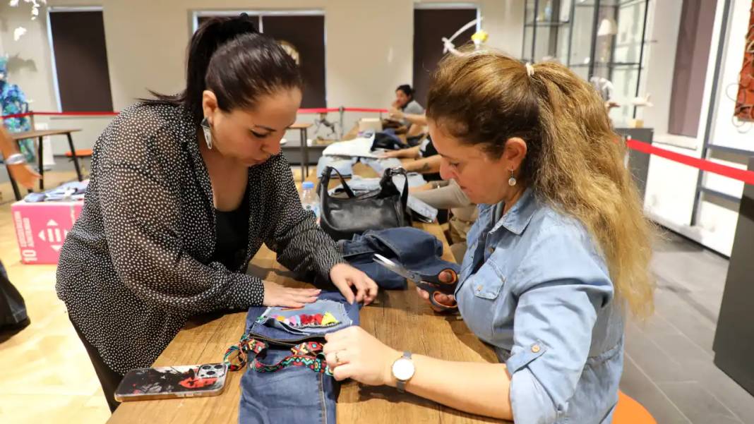 Antalya’da Evdeki Eski Kıyafetler Artık Çöpe Gitmiyor! 5